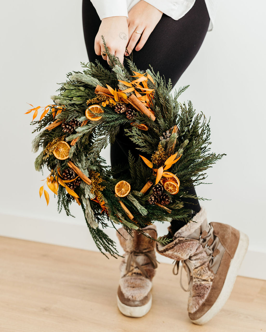 Corona navidad adviento flores preservadas tuya naranja piña canela 