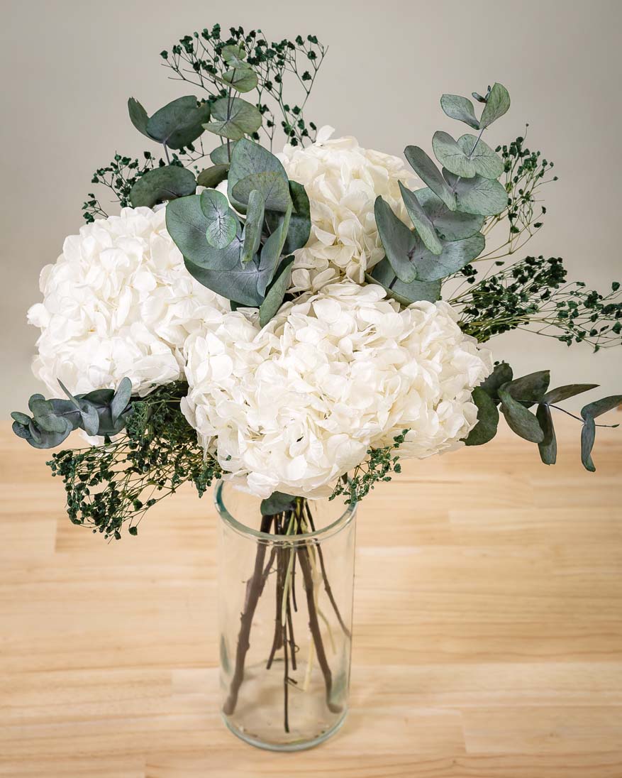 bouquet hortensias y eucalipto